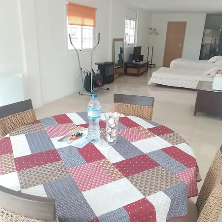 Gran Estudio De 50m2 Cerca Costa Brava