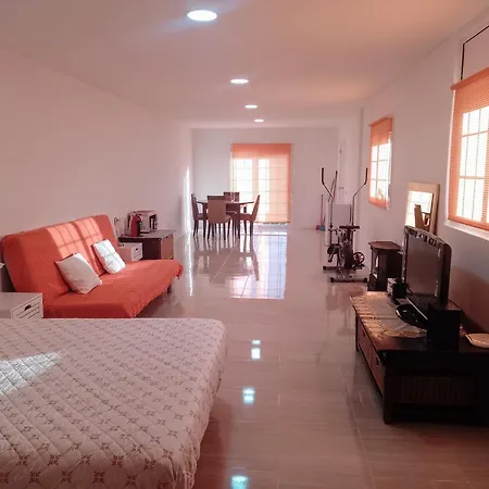 Gran Estudio De 50m2 Cerca Costa Brava