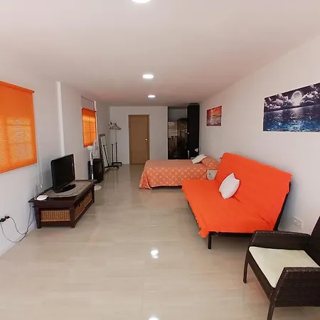 Gran Estudio De 50m2 Cerca Costa Brava