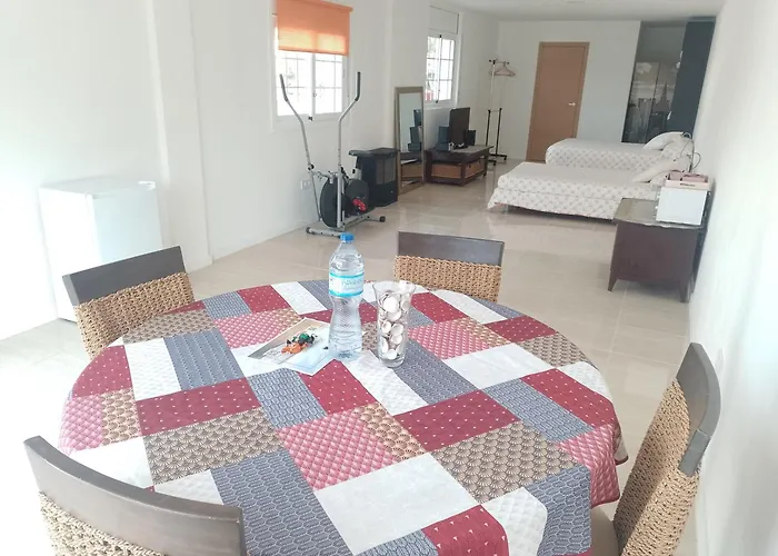 Gran Estudio De 50m2 Cerca Costa Brava